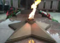 Звезда литье из бронзы (518296) поставка комплект горелка ГВД 379 10 89 00 ПС вечный огонь ø 1100 мм. монолит -  в Братске
