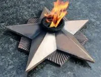 Вечный огонь СССР литая бронза патина в Братске (518554)